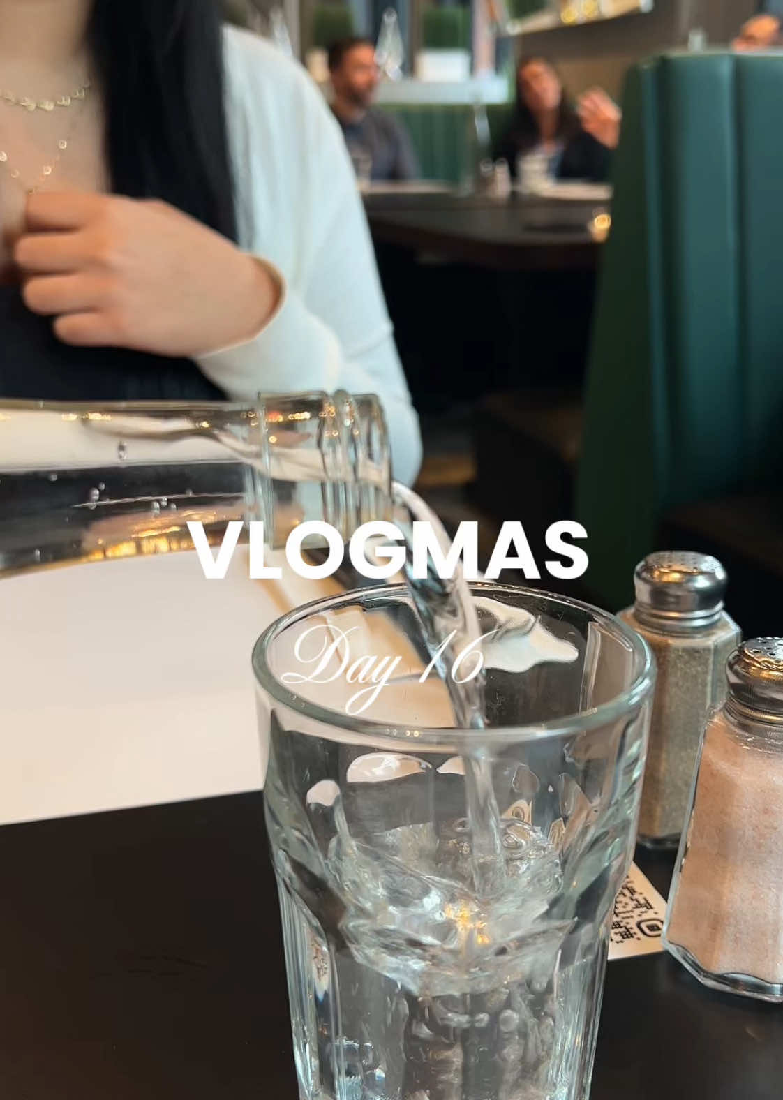 vlogmas day 16 confirmed im not a fan of brunch 😀✨ #Vlogmas #fyp 