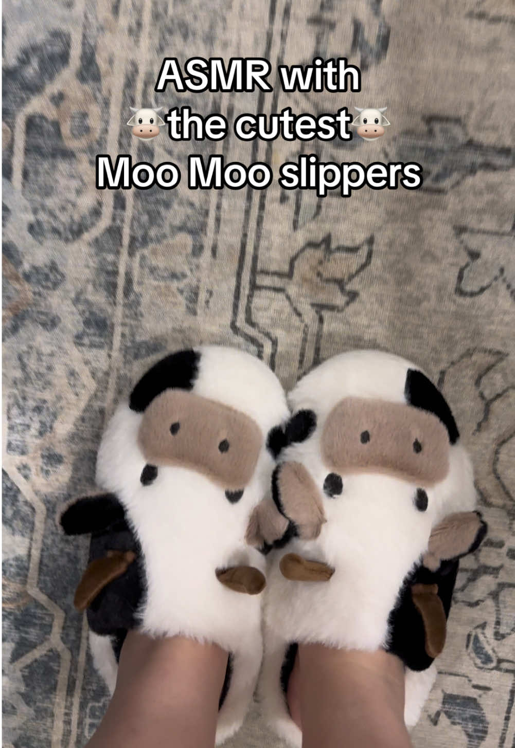 cow slippers have my ❤️ #cowslippers #cowslippers #christmasgiftideas #christmastiktok #tiktokshopholidayhaul #giftsforher #slippers #giftsforwife 