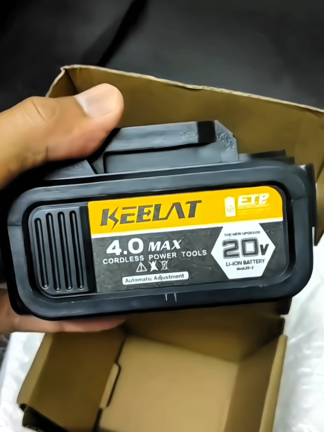 KEELAT 20V Use for MT Design Battery Charger & DY Design Rechargeable Battery Large Capacity Bateri Power Tool #batterycharger #rechargeable #batterylargecapacity #batericharger #keelat battery 36vf #cordless #impactwrench #fyp #onychashop #hardwareshop #TikTokShop 