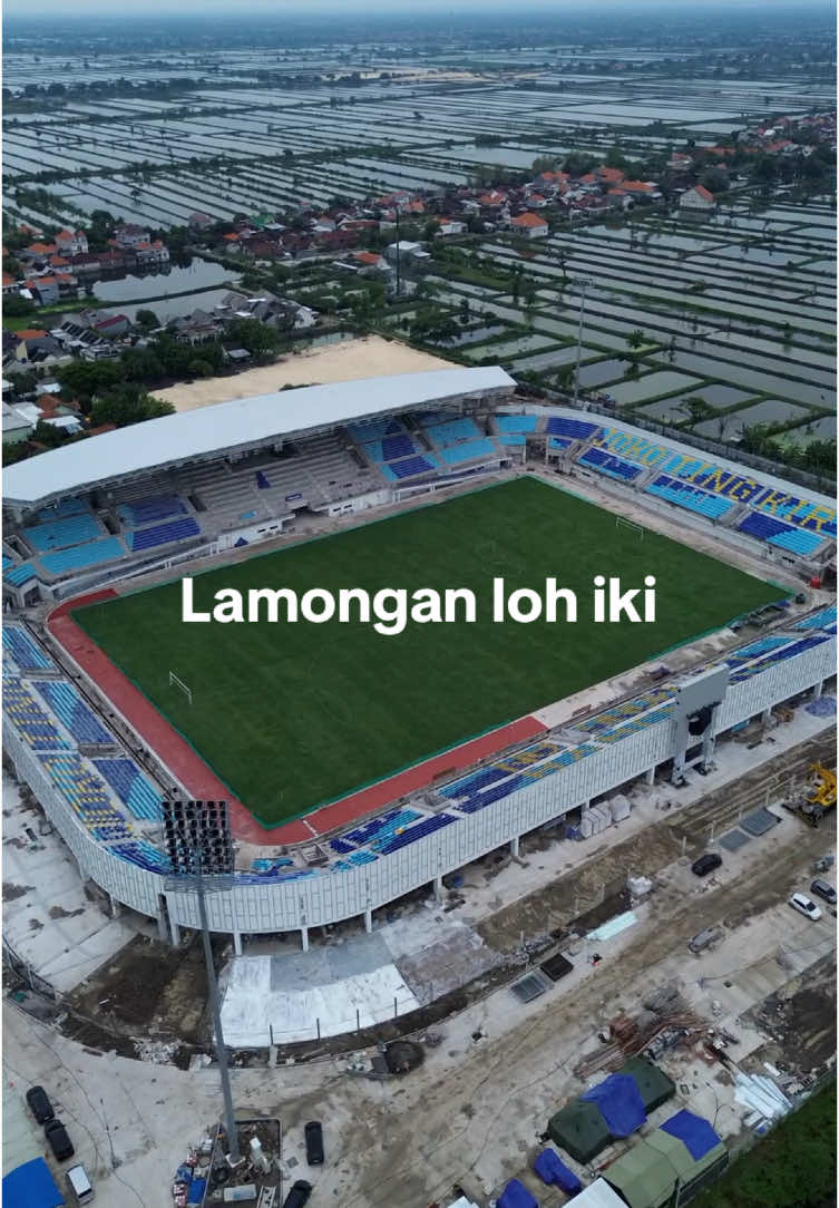 Wenak loh suasana e  #surajaya #surajayalamongan #surajayastadium #lamongan #persela #perselalamongan #lamonganupdate #lamongan24jam #fyp #lamonganpopuler 