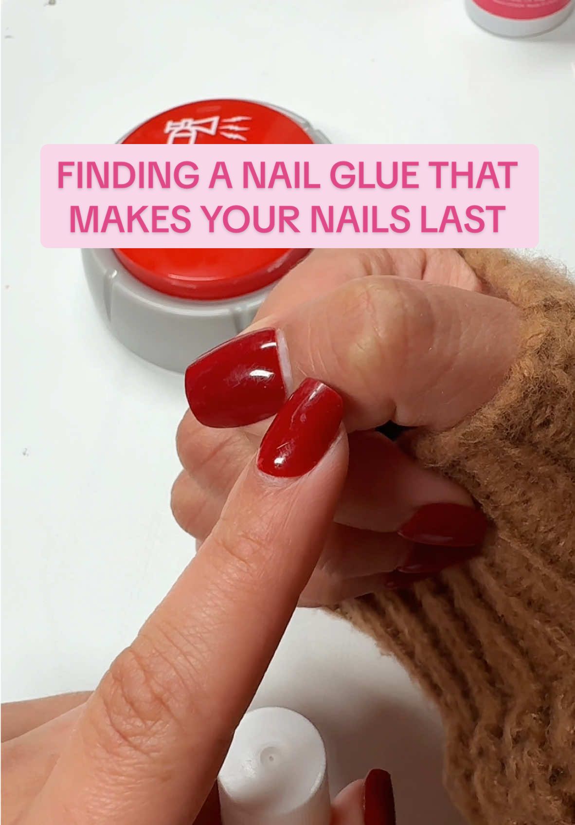 finally a glue that actually lasts 💅🏻 #nailglue #luxxinails #strongestnailglue #diynails #nailgirl 