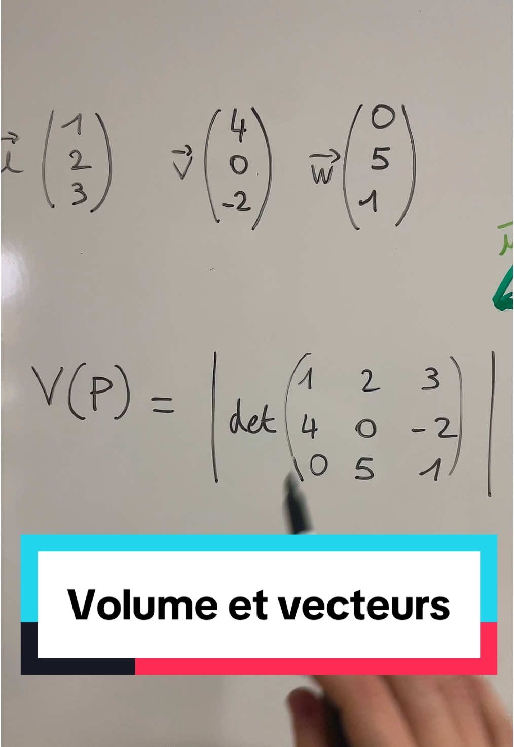 Calculer un volume grâce à des vecteurs 🤯 #facdemaths #maths #vecteurs #licencemaths #mp #mpsi #fac #géométrie #capes #agreg #profdemaths #enseignant #enseignement #prepamaths #matrices  