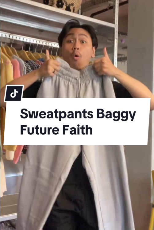 kalau lagi mager ootd celana Sweatpants Baggy ini sangat menyelamatkan, cozy tapi tetep keren dari @Futurefaith  [Link pembelian produk di bio No. 7686] #sweatpants #sweatpantsbaggy #baggysweatpants #baggysweatpantsoutfit #sweatpantseason #sweatpantsoutfit #sweatpantsjogger #sweatpantsstilfy #sweatpantsdanriastore #sweatpantseveryday #sweatpantsforlife #sweatpantsseason #sweatpantsformen #pant #pants #pantsrecommendation #pantsformen #pantsforwomen #pantshack #pantsparty #baggypants #pantsbaggy #futurefaith 