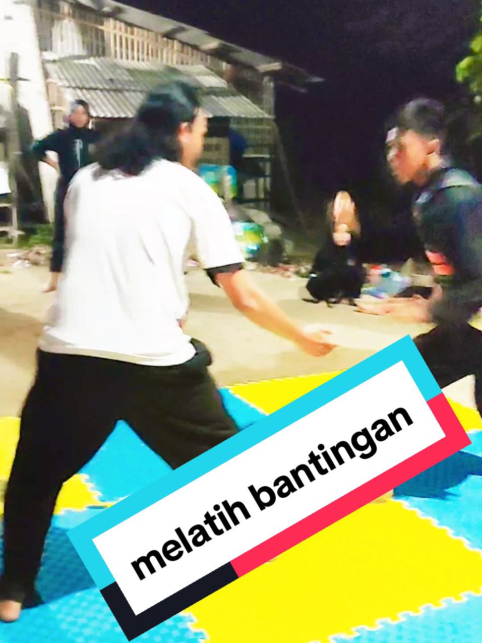 melatih bantingan pencak silat #evoleneofficial #evolene #newprevo #wahyuyakusa #psht #pencaksilat 