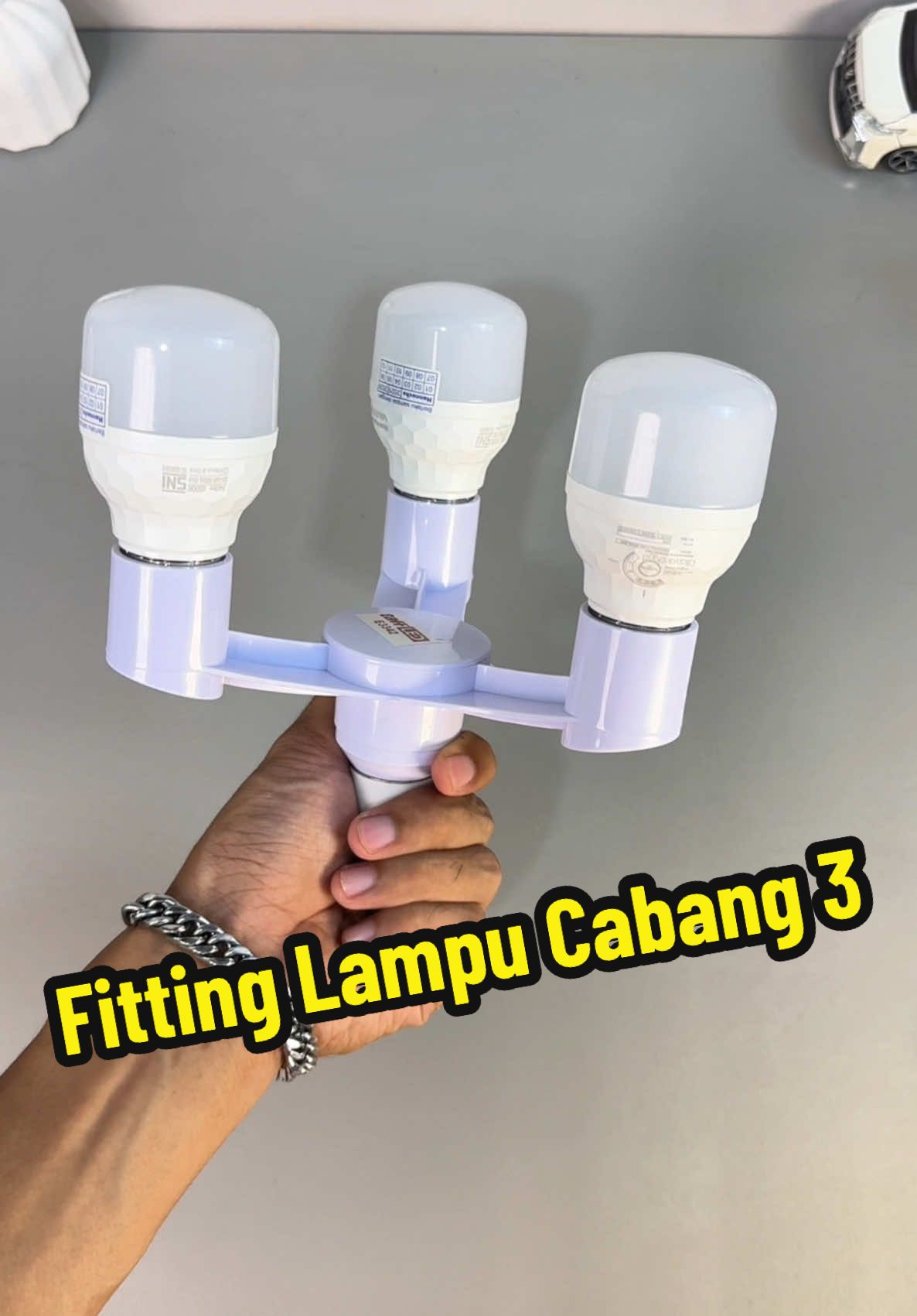 Fitting lampu 3 cabang atau cabang 3. #fittinglampu #fittinglampu3cabang #fittingcabang #fittinglampucabang3 