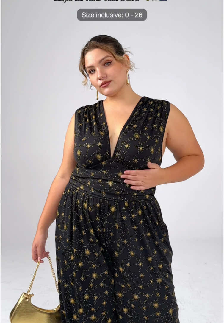 What’s your suit for New Year’s Eve?🥰🍾❄️#cider #cidergang #jumpsuit #overalls #newyearseve #whattowear #newyears #havefun #newyeardress 