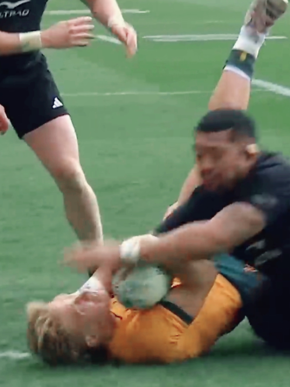 😱😱  This Try Has It All 👀 #cupcut #korol #highlightsports #foryoupage #fyp #viral #foryou #rugbyboys #rugbyleague #rugbygirls #KOROL #rugby #highlight #unitedrugbychampionship #sports #trending #viralvideo #worldrugby #fypviral #englandrugby #cupcut #korol.rugby