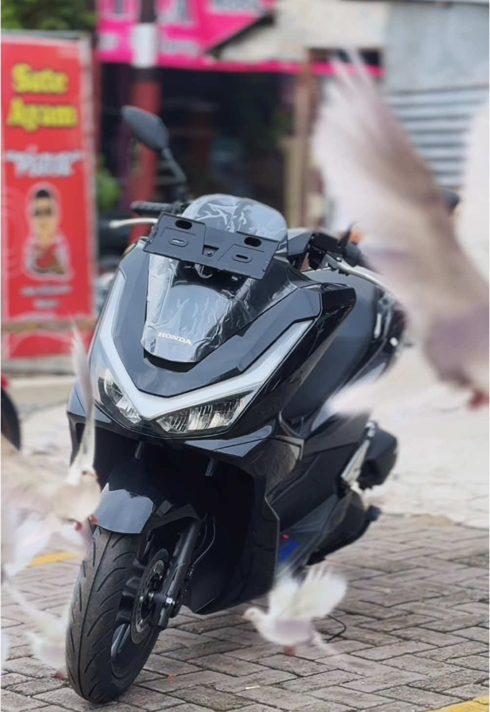 Pcx 160 cbs 2025  Informasi & Pemesanan EKO MPM HONDA NGAWI - SALES/MARKETING  MPM MOTOR NGAWI  ☎️ : 087843021502 ( CALL / WA ) 📩 : harjuwito@gmail.com https://bit.ly/EkoMPMHONDANGAWI #CapCut #pcx2025 #hondapcx2025 #pcx160 #hondapcx #pcxterbaru 