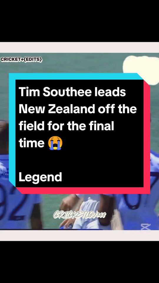 Tim Southee leads New Zealand off the field for the final time 😭 Legend. #likeandfollow #fypシ゚viral #cricketlov368 #foru #icccricket #timsouthee #NZvENG #CricketNation #sportlover #newzealand #plztiktokviralmyvideo🙏🏻🙏🏻😭😭😭 @ICC @NZC @TikTok Trends @TikTok 