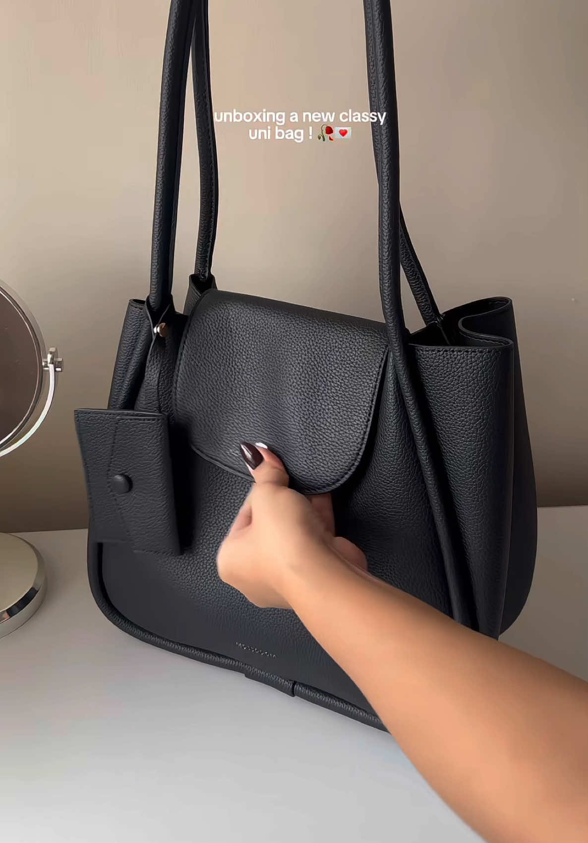 love my new tote! 🖤💫 #bag #totebag #shoulderbag #bagforwomen #everydaybag #largecapacitybag #unboxwithme #fyp #trending #viral 