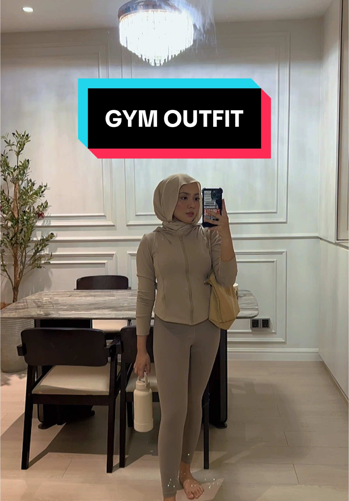 Looking for a gym buddy so we can work out together and motivate each other 😘 #fashionyoutubers #workoutgym 