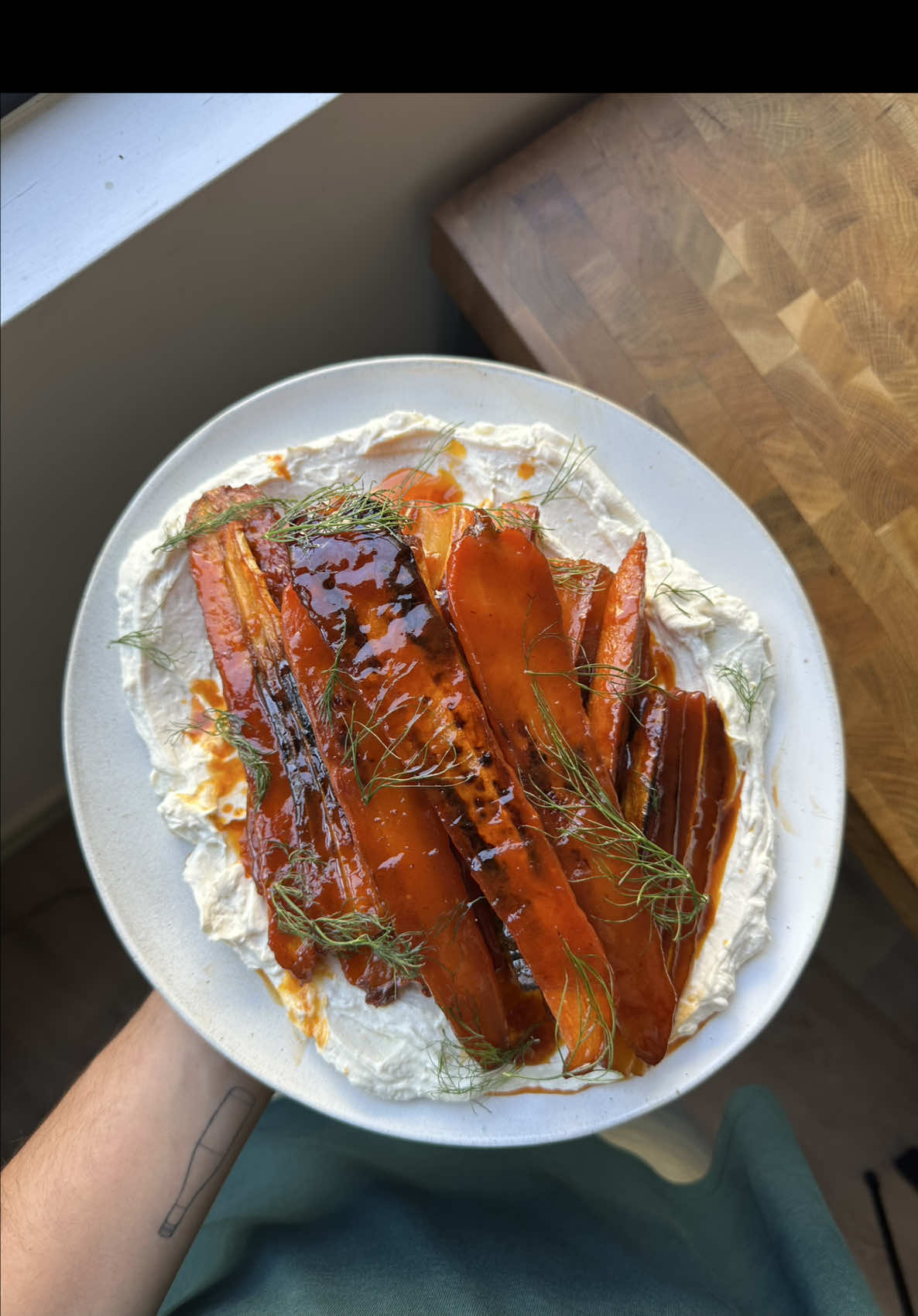 🎄12 Days of Christmas, Day 10/12: Spicy Glazed Carrots & Parsnips. Welcome to 12 Days of Christmas Recipes (SZN 2), the second year running where I’ll be making recipes that will sit very pretty amongst your festive season spreads. Make sure you are following along to grab all the recipes I will be making that are all incredibly approachable, accessible and achievable. Happy Holidays everyone. 🎄You all love some roast root vegetables so here is Version 3.0 on my yearly Christmas Carrot recipe. This year I wanted to make it a bit more batch for a larger amount so all the root veg get seared off like a piece of meat and then thrown into a roasting tray covered in the glorious spicy glaze and we let the oven do its work. What’s left is this perfectly cooked, sticky and spicy carrots and parsnips. The whipped ricotta is hit with lemon and spices, that just give the veg something o cut through its richness. If you want a a more roasted style, half the marinade amount and you’ll get less glaze and more roasting. FOR THE RECIPE: Head to creamyconfusion.com.au (link in bio). . . . #christmas #christmasrecipes #christmasideas #christmascarrots #roastedcarrots #roastedvegetables