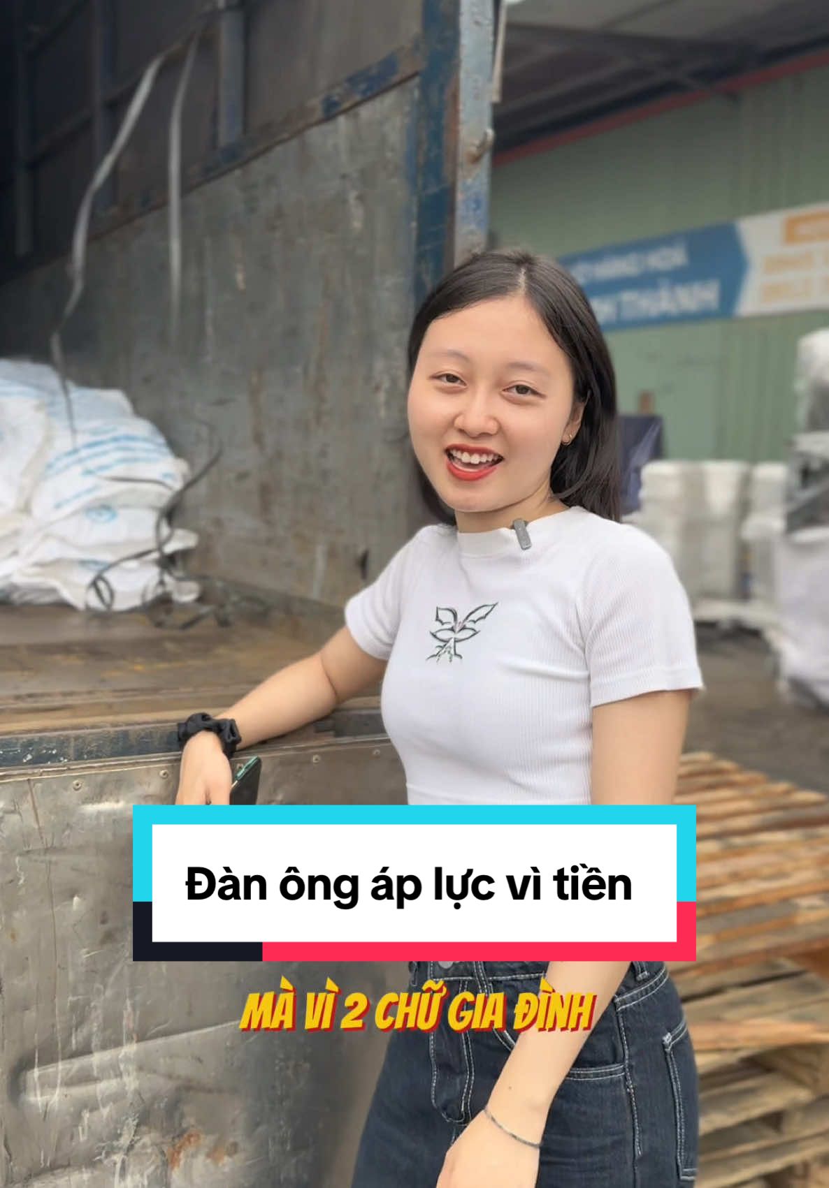 Đàn ông áp lực vì tiền #xetaitrongtan #trangday #xehaichieu #taixe #xetai #vantaihanghoa #nghetaixe #tamtranglaixe #nghelaixe #tamtrang 