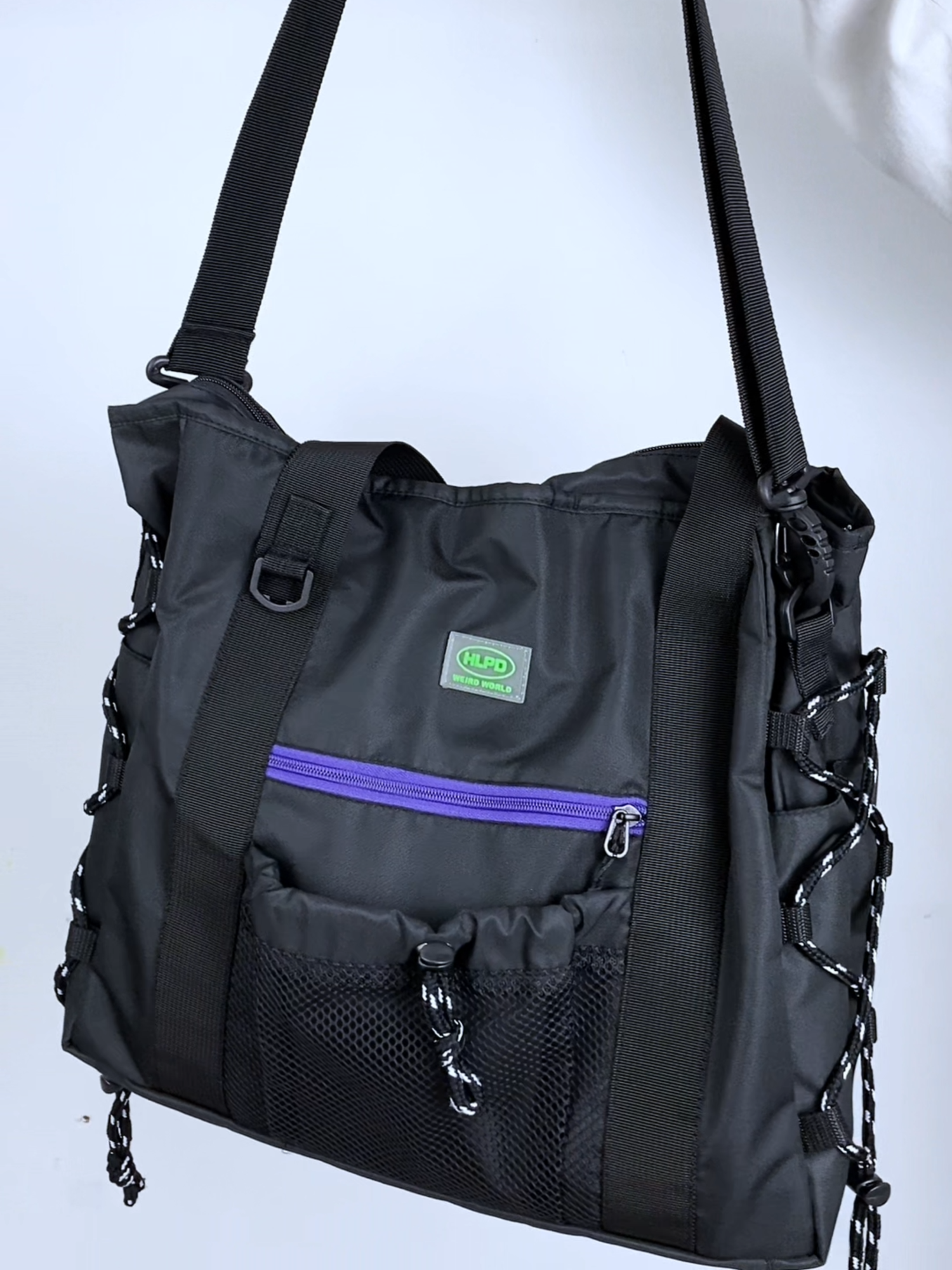 Rekomendasi totebag 2 in 1, fungsional muat banyak barang.#totebag #totebag2in1 #fashion #hlpdweirdworld