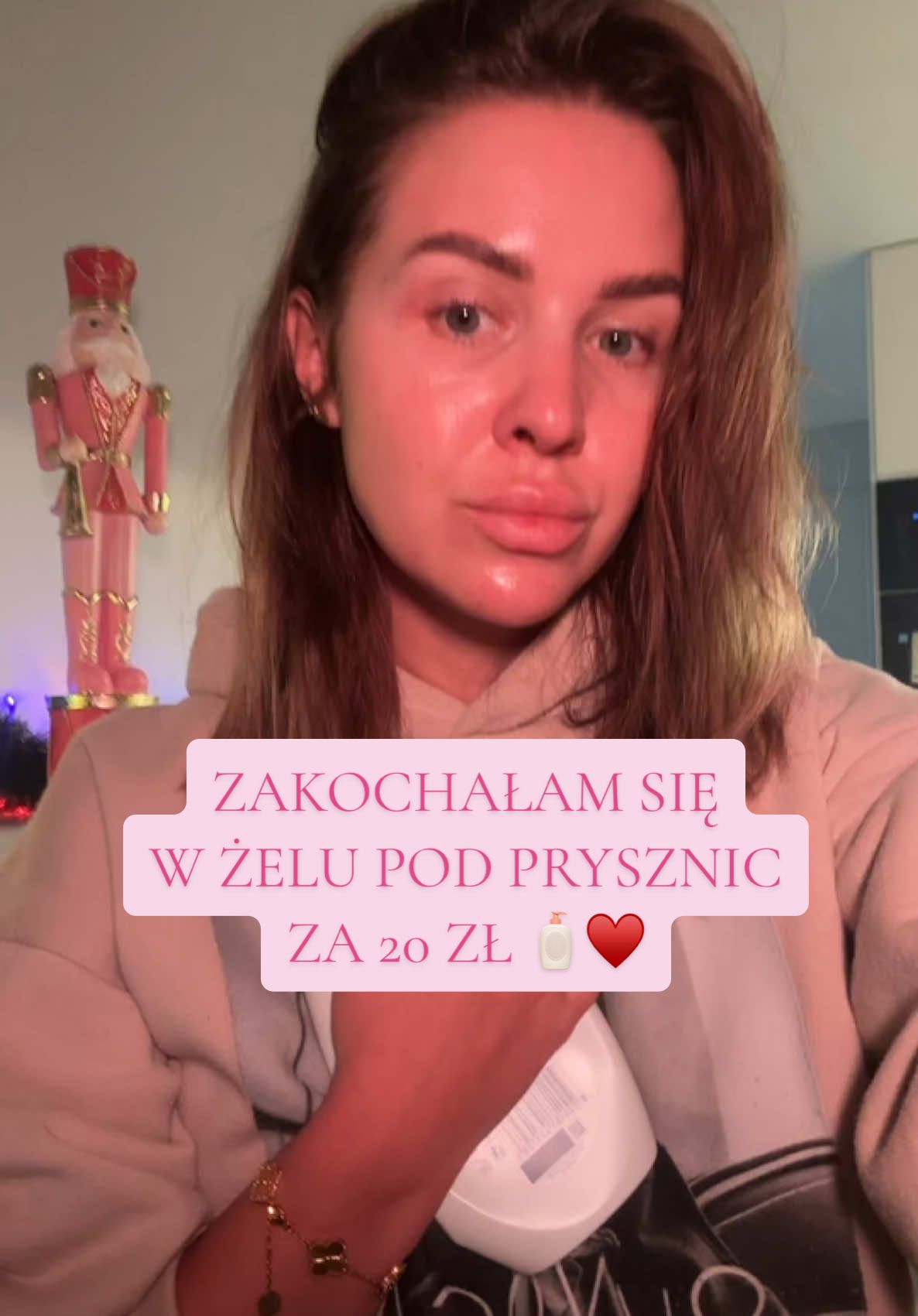 Zapach tego żelu to jest jakiś majstersztyk 🙈 Świetnie się pieni i otula skórę ♥️ @Dove Beauty & Personal Care Gentle Pamper kocham! 🥰 #showergel#taniekosmetyki#dove#polecajka#dc#dlaciebie 