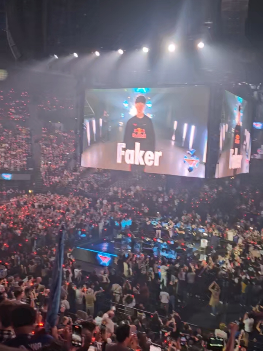 #Faker #redbullleagueofitsown #redbull #t1 