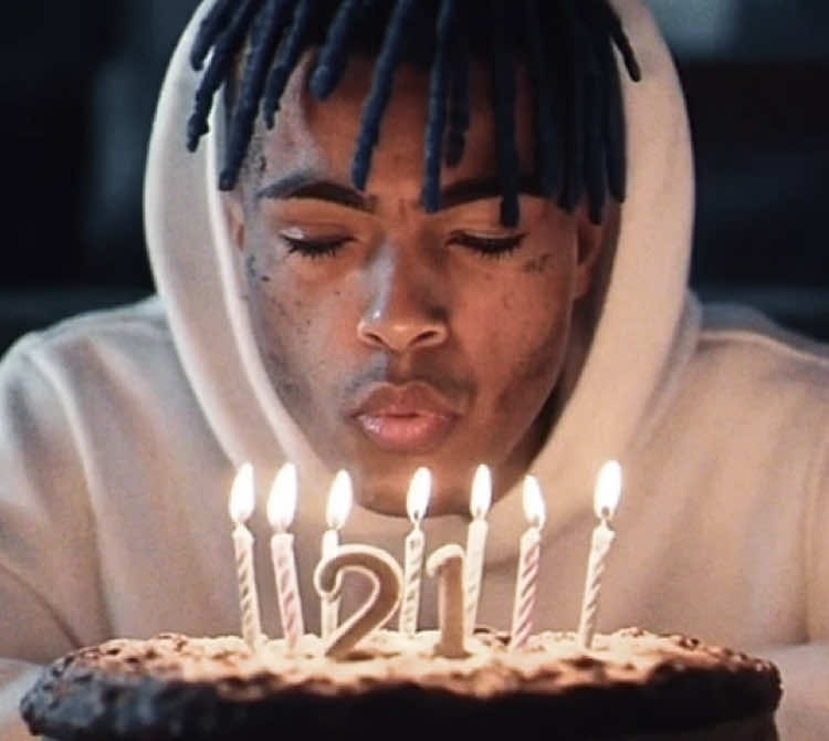 In another universe you turned 21 and you were able to take care of Gekyume, I'm sorry if I didn't put the tattoos on him.. || #xxxtentacion #jahsehonfroy #jahseh #llj #ripx #zxycba 