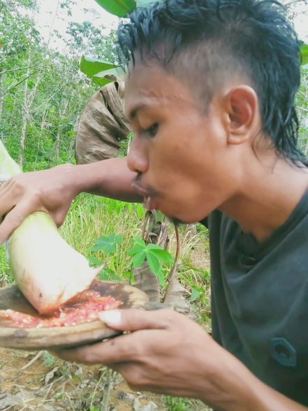 Membalas @user6619900037367 maaf gak bisa makan makanan yang layak #mukbang #asmr #satisfying #rujak #rujakbatangpohonpisang #fyp #viral #rujakgedebok 