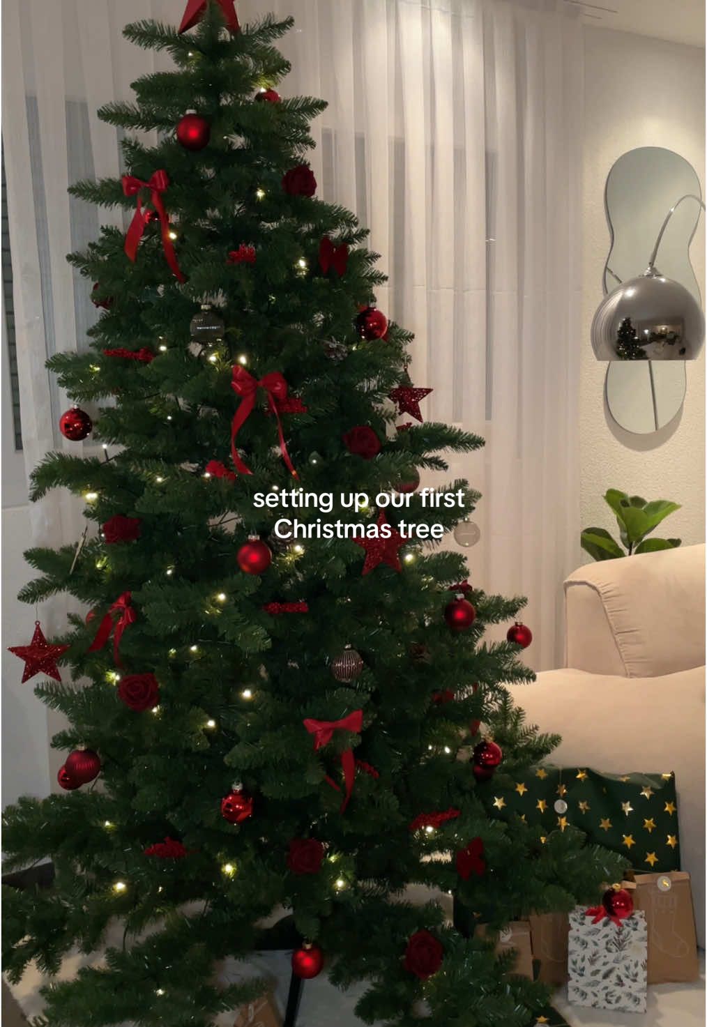 wait till the end 🥹✨🎄 #weihnachten #weihnachtsbaum #weihnachtsbaumaufbauen #künstlicherweihnachtsbaum #christmastreedecorating #christmastree #christmastreedecor #fyp #foryouu 