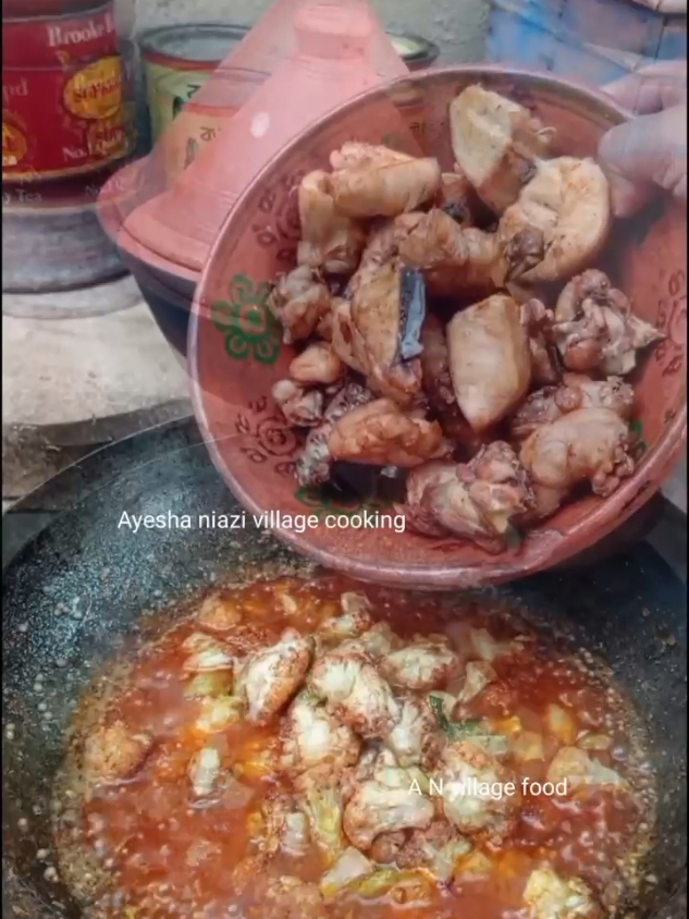 گوبھی گوشت فرائی کڑاہی پکانے کا دیہاتی دیسی انداز #gobhigoshtrecipe #oldvillagefood #Ayeshaniazifood #indiancookingvideos #villagemudstove #villagelife #dasifood #villagemudhouse 