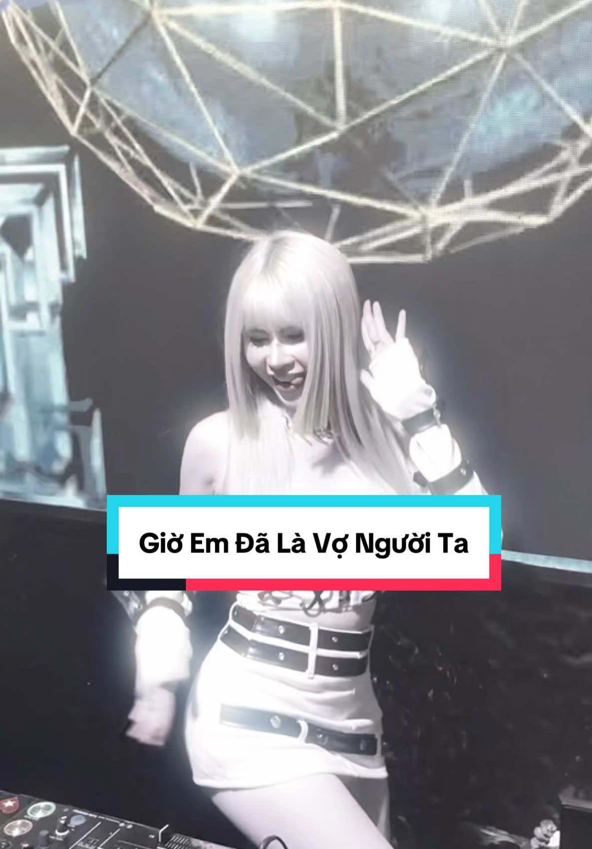 Giờ em đã là vợ người ta #DJ #djthanhtra #nhạchay #nhachaymoingay #viral #tiktok #xuhuong #trending #viral 