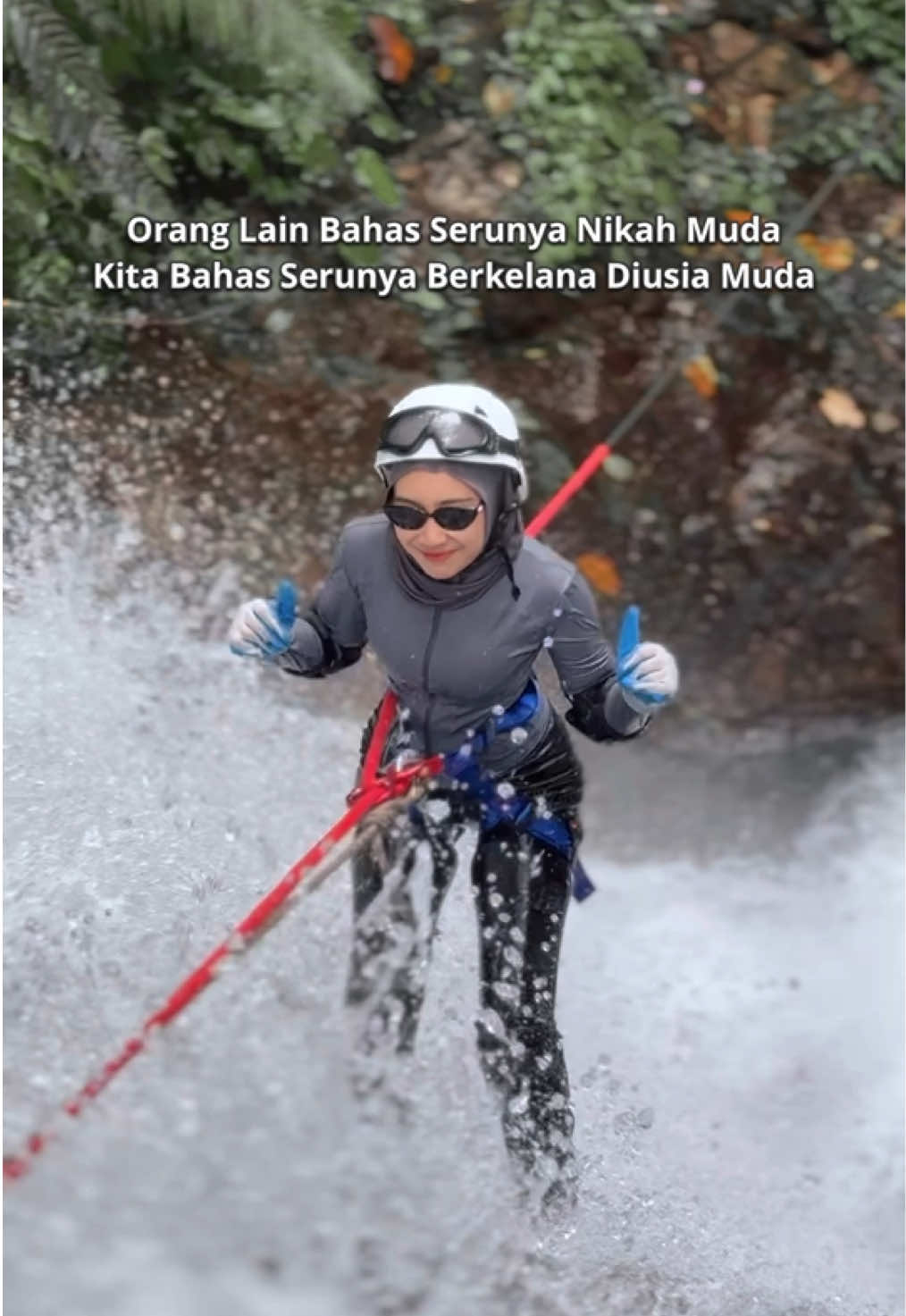 Nikmati masa muda ini sebelum jadi istri orang😜 #fyp #fypage #xybca #fypageシ #canyoneering #canyoning #canyoningcurugtebing #canyoneeringcurugtebing #canyoningbogor #canyoneeringbogor #panjattebing #rappelling #curugbogor #bogorhits #curugtebing #tnghs #bogorviral #Hiking 