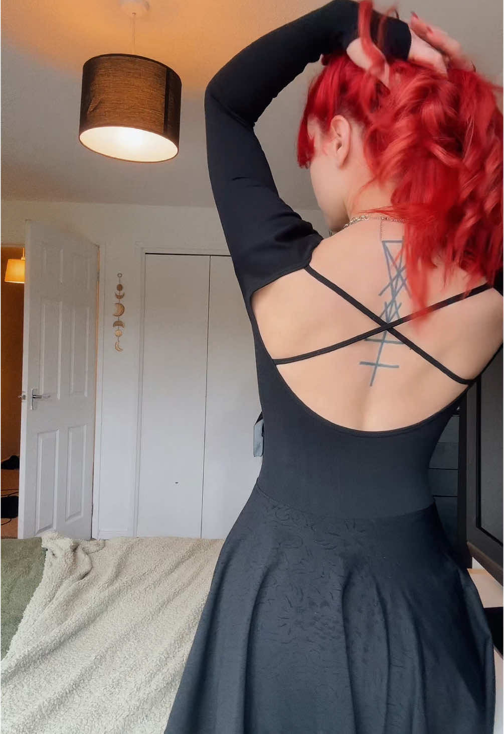 I found the perfect dress for my back tattoo 😍 #TikTokShop #viraldress #fashiontok #dress #lbd #littleblackdress #crossback #flex #tonedback #alttiktok #tattoos #redhair #curlyhair #fypシ゚ 