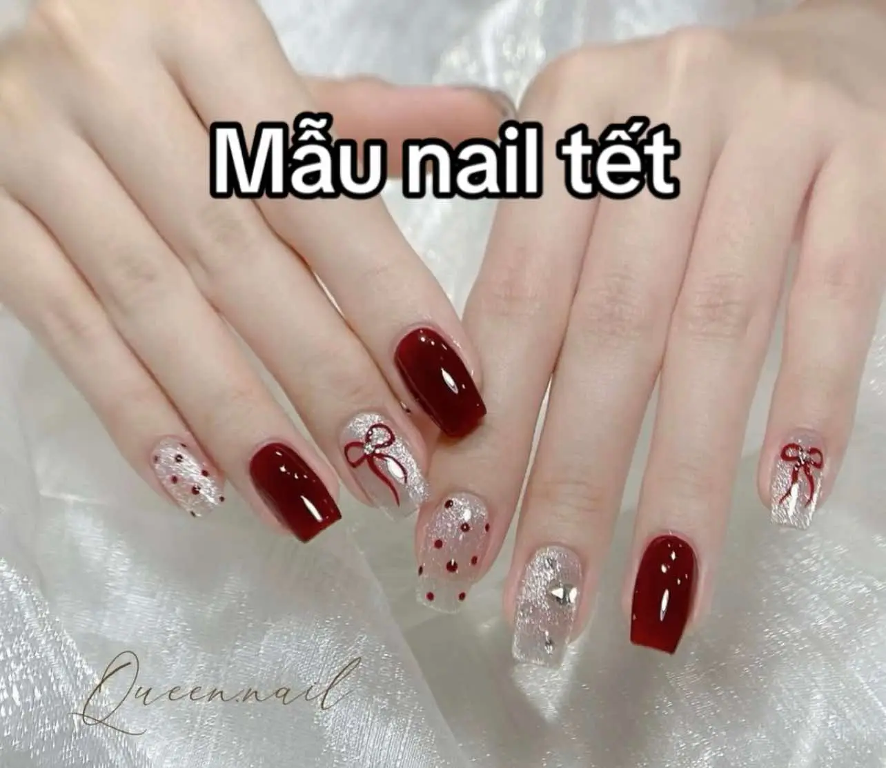 Đá bên ngoài sáng tay lắm nè 😗#nailxuhuong2024✨ #naildep#nailxinh#nailboxthietketheoyeucau#LearnOnTikTok#nailhottrend#missnailtrentiktok #nailxuhuong2025 