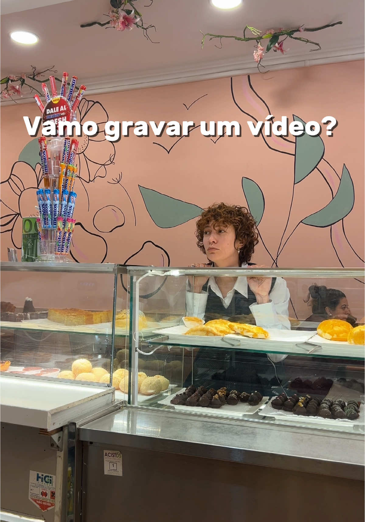 É preciso preparar o psicológico quando o marketing decide aparecer para gravar. Neste caso, o psicológico não estava preparado!