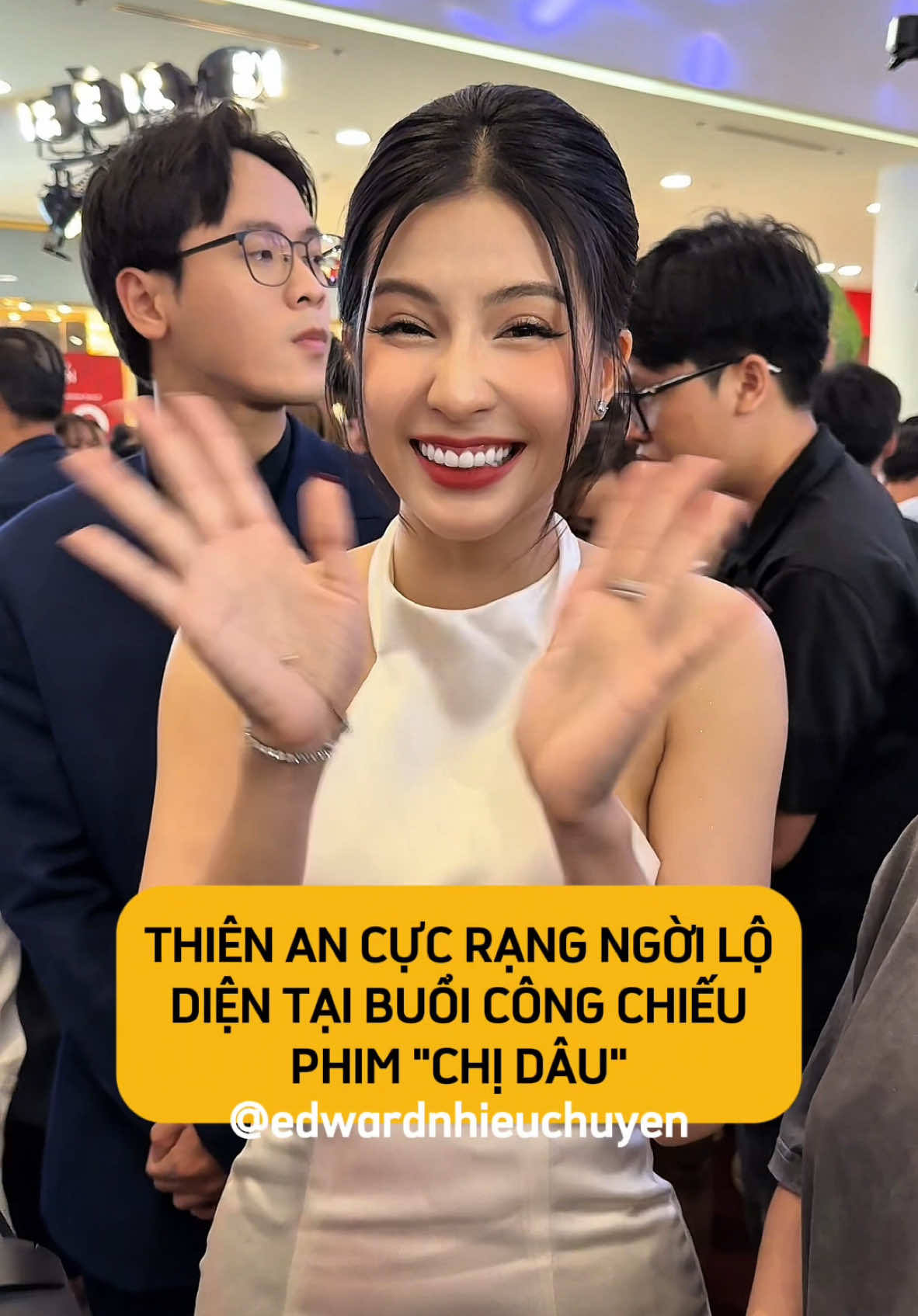 Xinh quá 🥰🥰🥰 #TikTokGiaiTri #edwardnhieuchuyen #chidau #phimchidau #thienan 