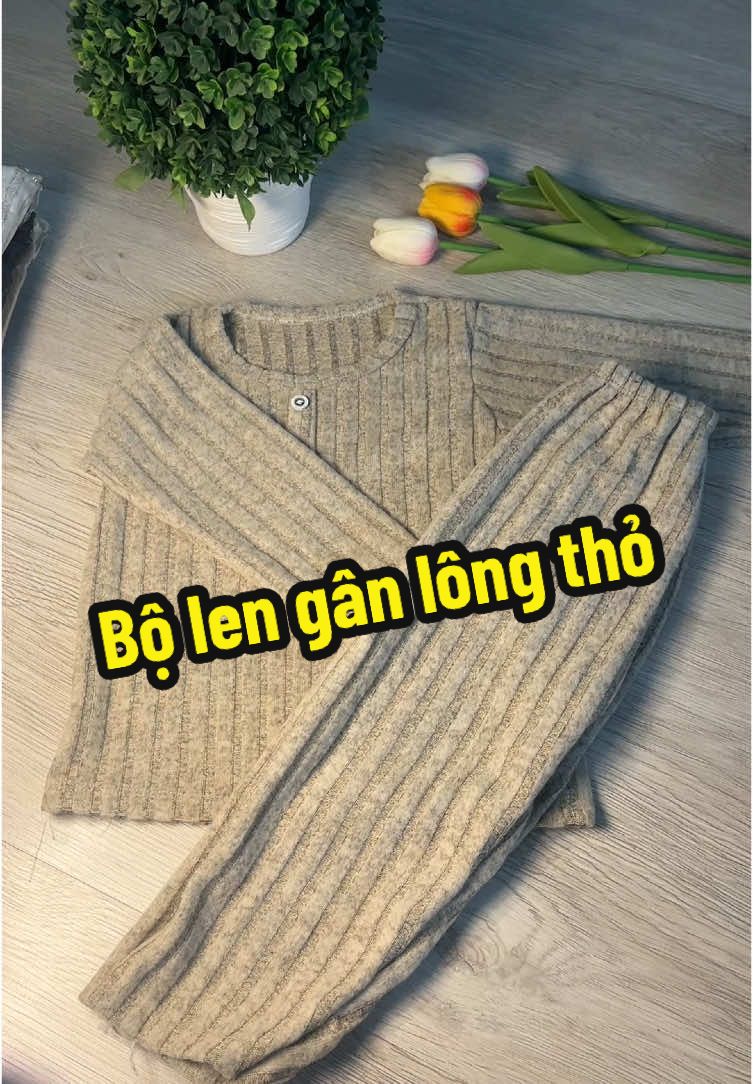 Bộ len gân này mềm mịn có size cho con từ 5- 18 kí các mẹ nha #mebonreview2206 #mebimsua #mevabe #chuanbidodisinh #bothudongchobe #bodochobe #bolenchobe 