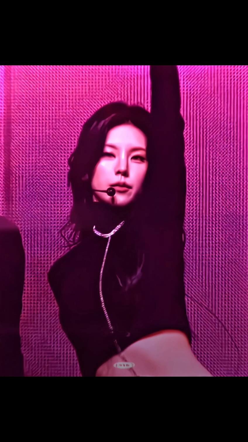 ib;trof1mov_ #yeji #itzy #Kpop #fyp #mondrryn #kpopfyp #fypシ゚ 