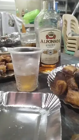 para sa malamig na gabi Alfonso light 🍺😁😁 #pukoyz #fypage #viral #fypviralシ #contentpurposesonly #tagay 