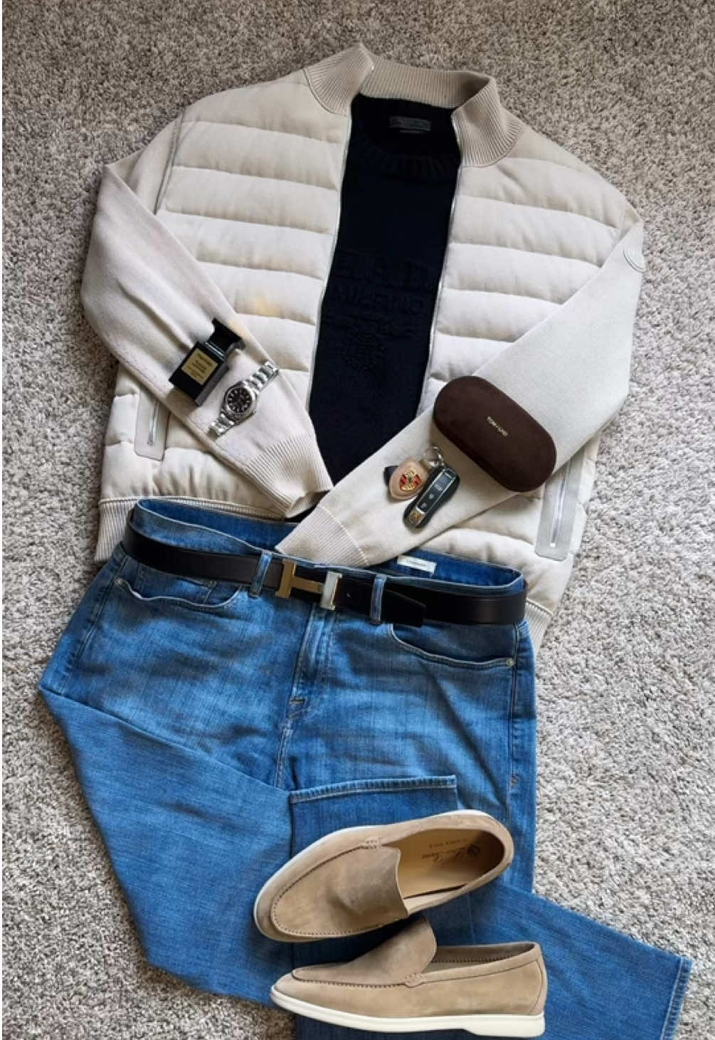 chill fit & new Moncler & Prada sweater 😎 #laidback #grisch #stockholmstyle #oldmoney #valentino #rayban #hermes #replay #ralphlauren #america #fy #fyp #foryou #furdich #moncler #loropiana 