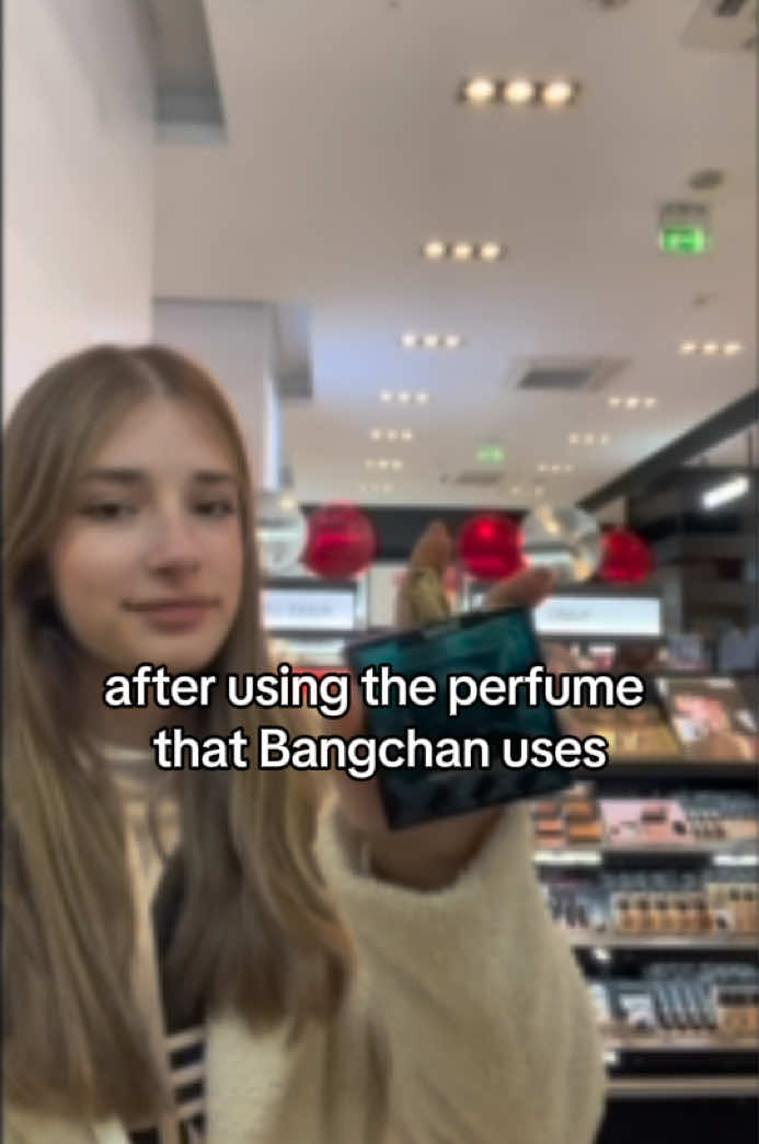 the perfume is still I.N aaaaaa #fyp#viral#straykids#skz#perfume#bangchan#chan#in#kpopstans#stay