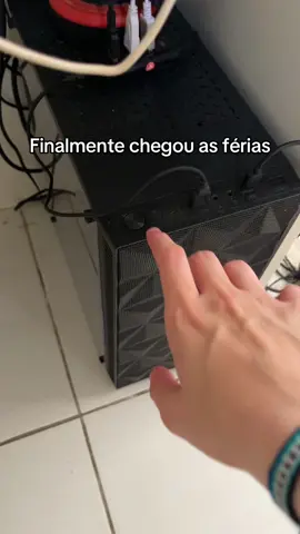 Finalmente férias 🥹 #ferias #foryoupage❤️❤️ #foryoupag #tik_tok #jogo #Valorant 