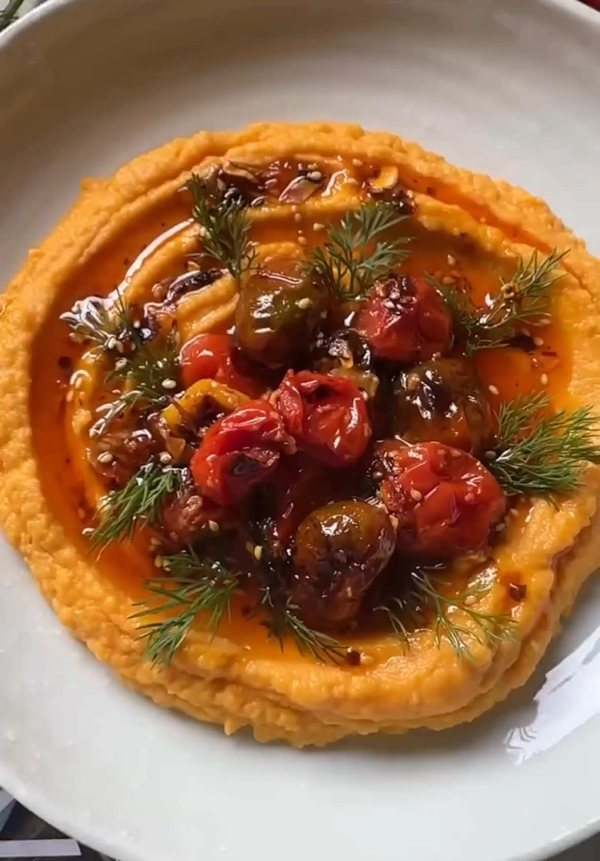 Butternut Hummus with Blistered Chili Crisp Tomatoes 🍅  #hummus #hummusrecipe #chilicrisp 