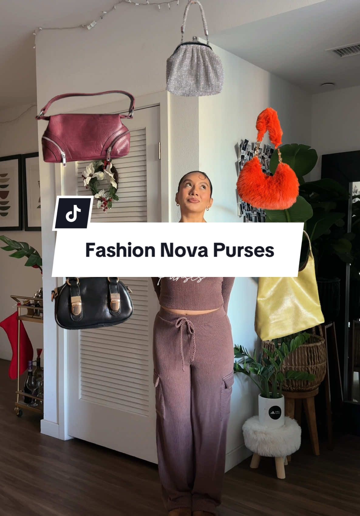 Which purse are you rocking?@FashionNova #fashiontiktok #fashionnova #outfitinspo #capcut #latinacontentcreator 