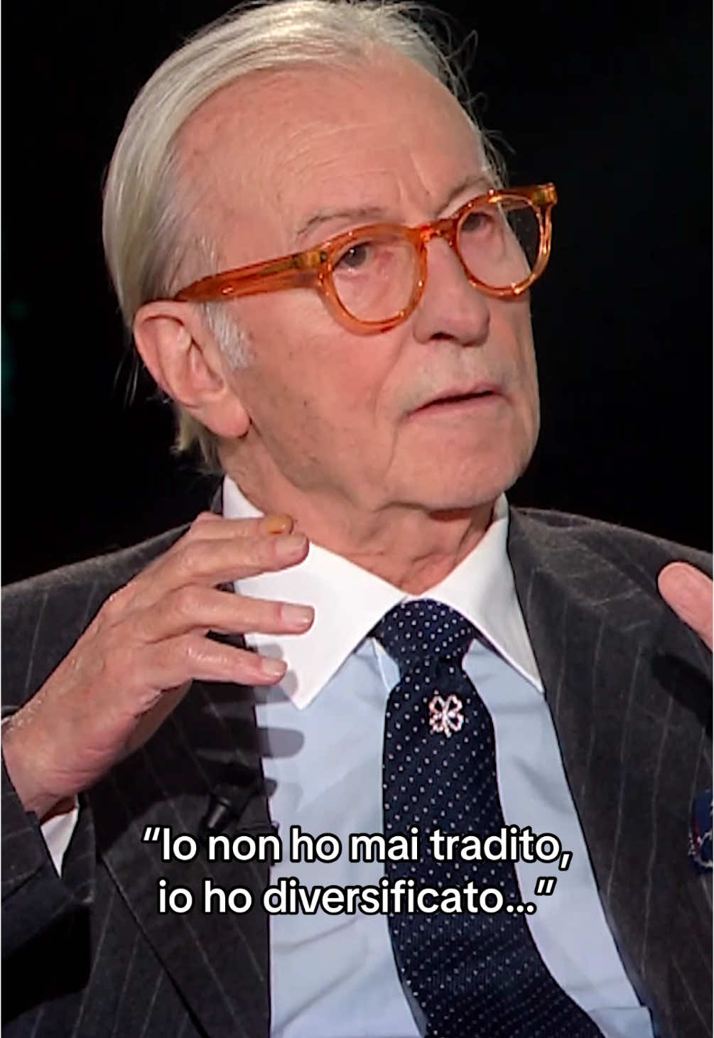 “Io non ho mai tradito, io ho diversificato…” cit. #VittorioFeltri  #Belve ultima puntata questa sera ore 21.20 su #Rai2 e #RaiPlay con #FrancescaFagnani #davedere #tv  