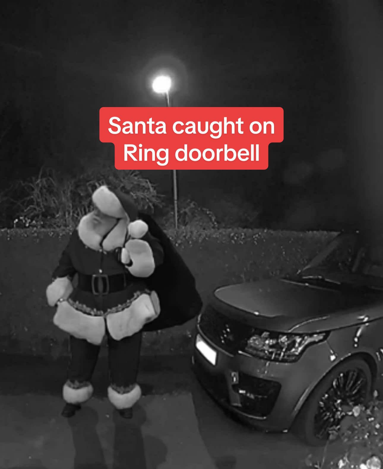 Catch santa on camera @Front Door Santa ! 🎅✨🎄 #santacam #ringdoorbell #santa #fatherchristmas #christmaseve #fyp