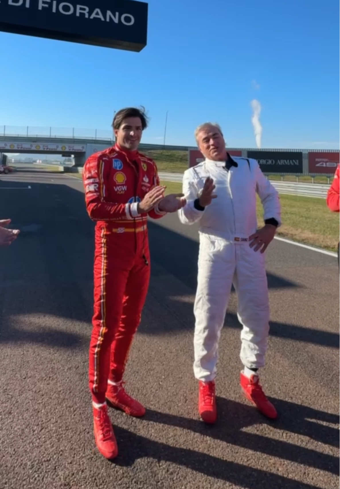 Sainz vs Sainz in Fiorano today 🤣 Grazie @ferrari 