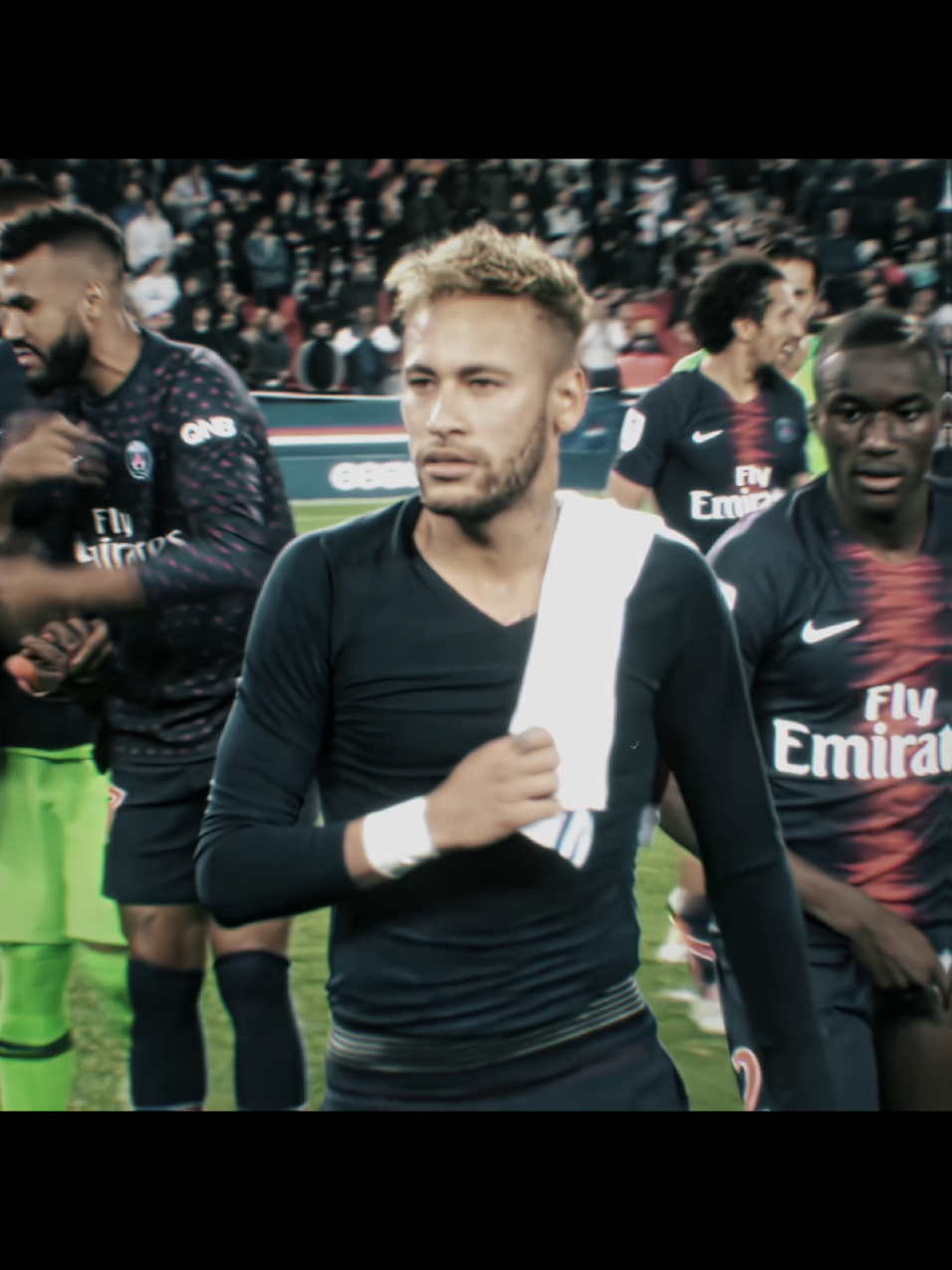 Why cant i find no one like u. #neymar #neymarjr #ney #njr #Soccer #football #edit #aftereffects #fy #fyp #viral pov ib @rmnz ; ac: @sany ( changed a bit by me )