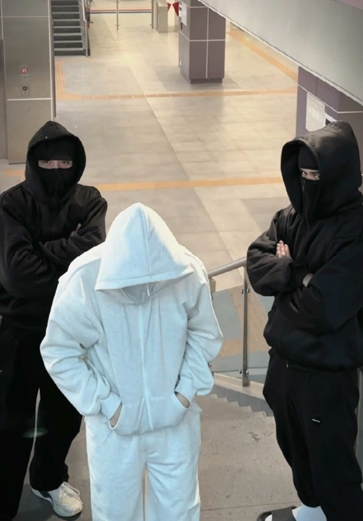 Đừng bỏ lỡ hoodie ninja vào mùa đồng này 🥷 #hoodieninja #hoodie #balaclava #hoodiebalaclava #noel #xuongmaytrankien 