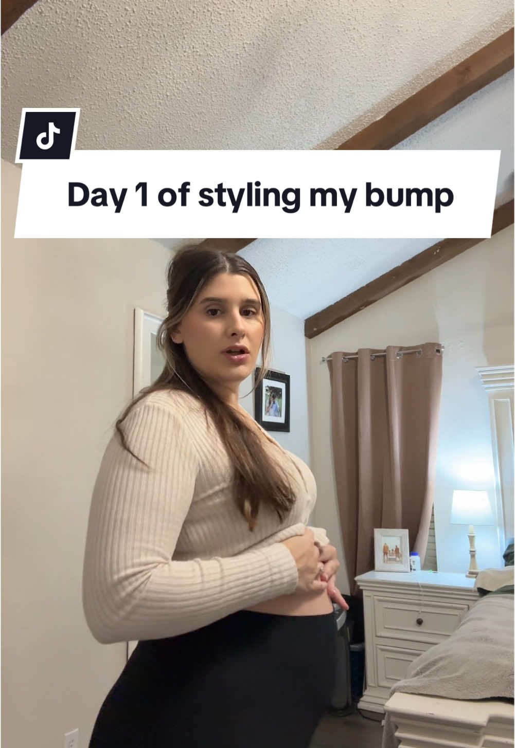 Day 1 of trying to style my bump. I hate to buy a lot of maternity clothes so maybe i can make my current clothes work #maternity #maternityclothes #pregnancy #momtok #secondtrimester 