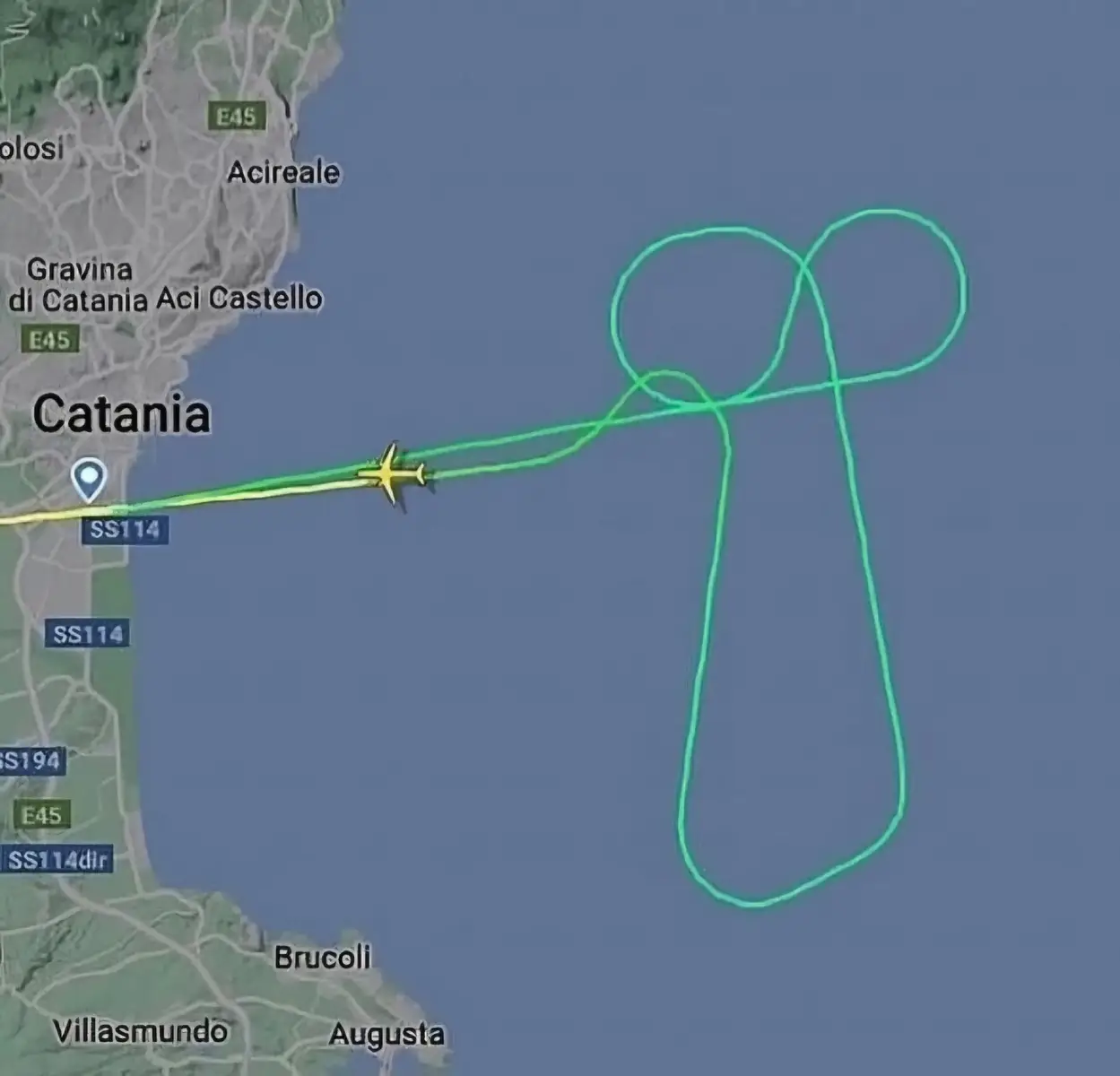 A frustrated Lufthansa pilot created this 15-mile-long shape in the sky after being diverted from Sicily to Malta on July 28, 2023. Flight data showed the aircraft spent 16 minutes forming the shape off Sicily's east coast before continuing to Malta due to wind shear issues at Catania Airport. . #viral #trending #interesting #fyp #planes #funny 