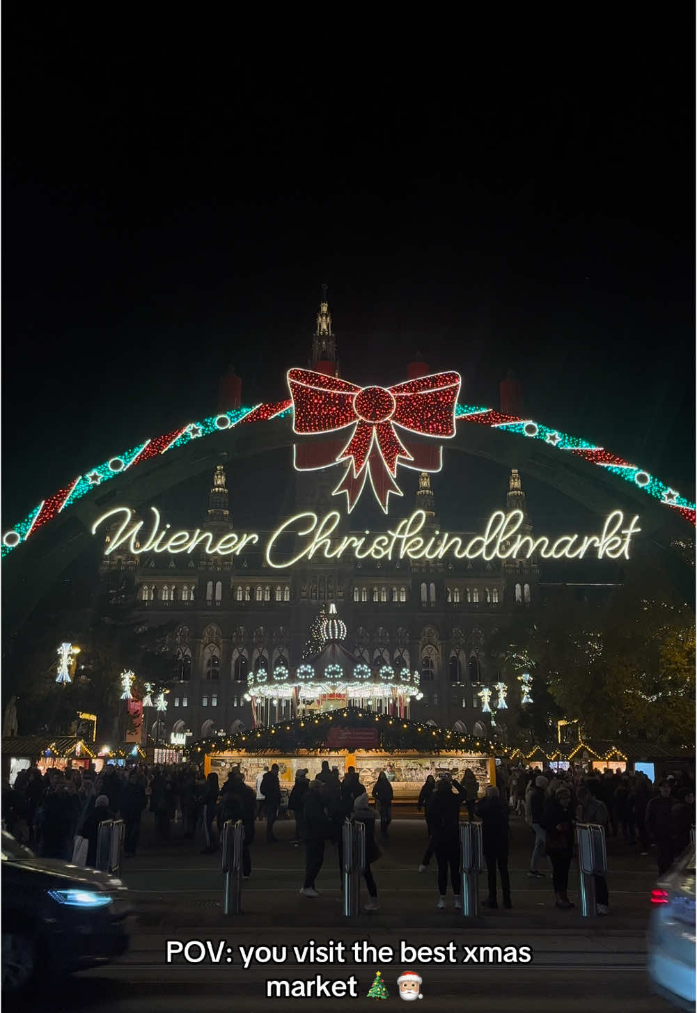 The flying heart❤️🎄🥹🎅🏼 #vienna #christmasmarket #wien #viennachristmasmarkets #wintertravel 