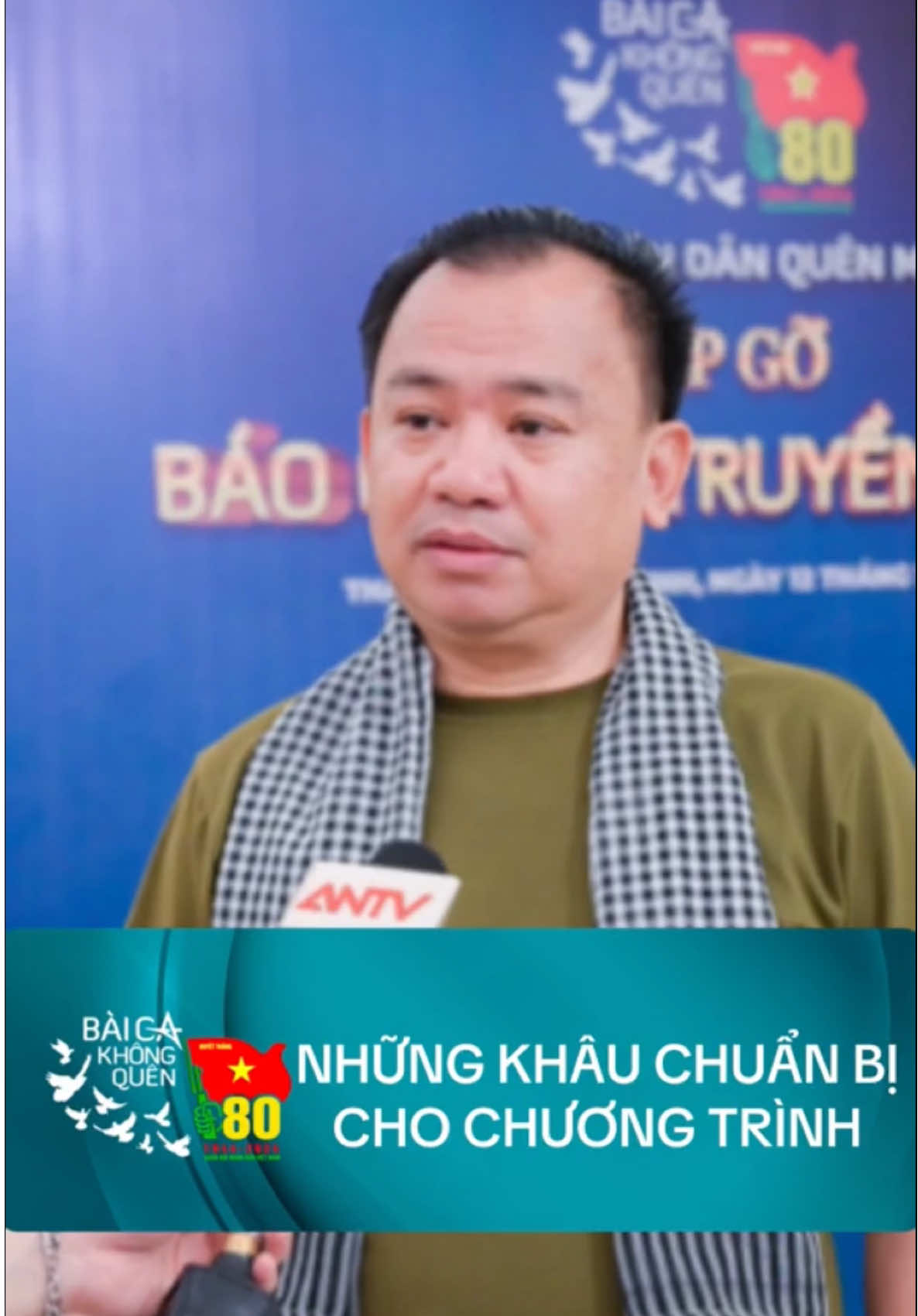 Những khâu chuẩn chuẩn bị của chương trình  ------------- Chào mừng 80 năm Ngày thành lập Quân đội Nhân dân Việt Nam (22/12/1944 - 22/12/2024) và 35 năm Ngày hội Quốc phòng toàn dân (22/12/1989 - 22/12/2024) Trưng bày hình ảnh và phim tư liệu: 21.12.2024 - 22.12.2024 Chương trình Hòa nhạc & biểu diễn Nghệ thuật Bài Ca Không Quên, chủ đề 