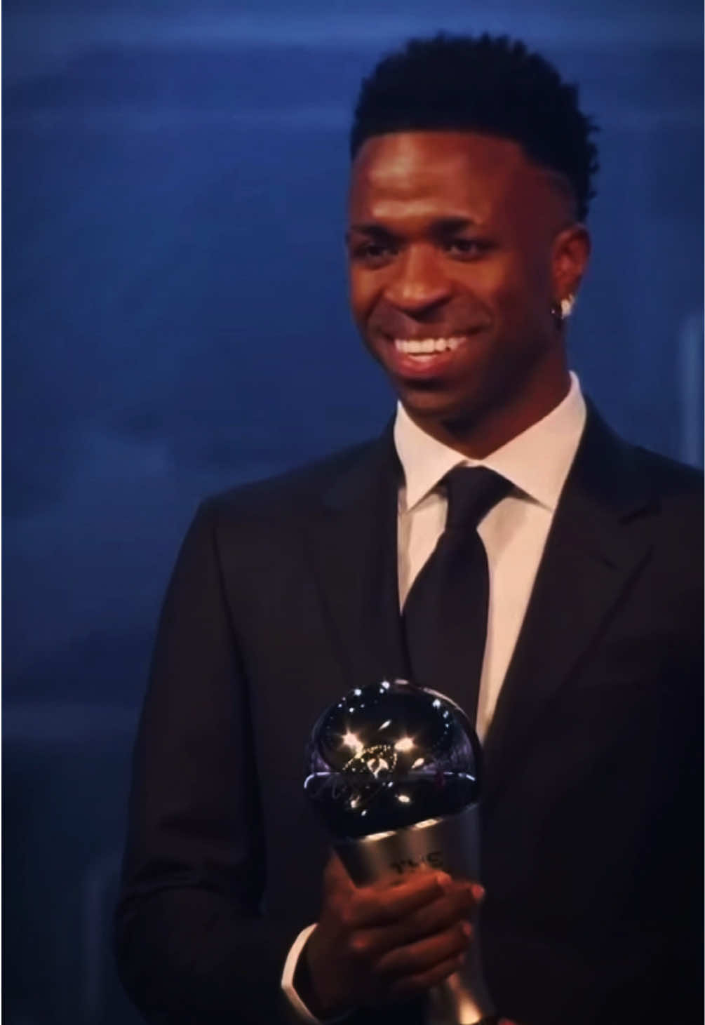 Well deserved @Vini Jr. ❤️ || #viniciusjunior #vinijr #vinicius #realmadrid #halamadrid #thebest #fyp #viral #football