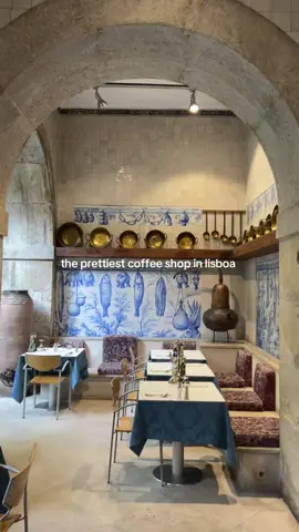 lisboa🧿🚡#travel #portugal #lisbon #coffee #restaurant 