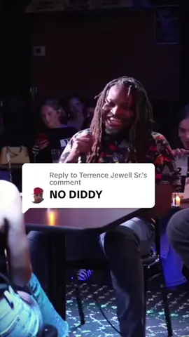 Replying to @Terrence Jewell Sr. Would this work on you?🥵🥰 Contestant raps for blind date on the spot✋🏻  Swipe Right hosted by @lotto.marie and @suitejonez  #standup #standupcomedy #blinddate #datinggame #challenge #challengevideo 